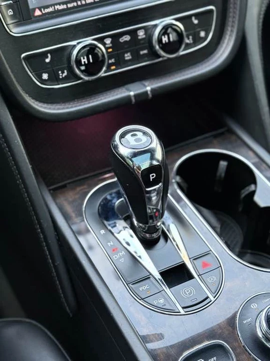 2019 Bentley Bentayga - Image 14 of 19