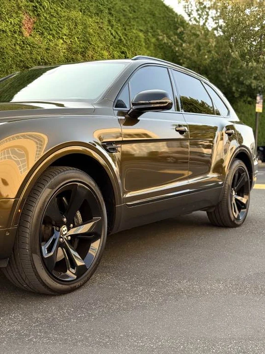 2019 Bentley Bentayga - Image 19 of 19