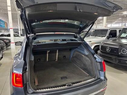 2019 Bentley Bentayga - Image 8 of 16