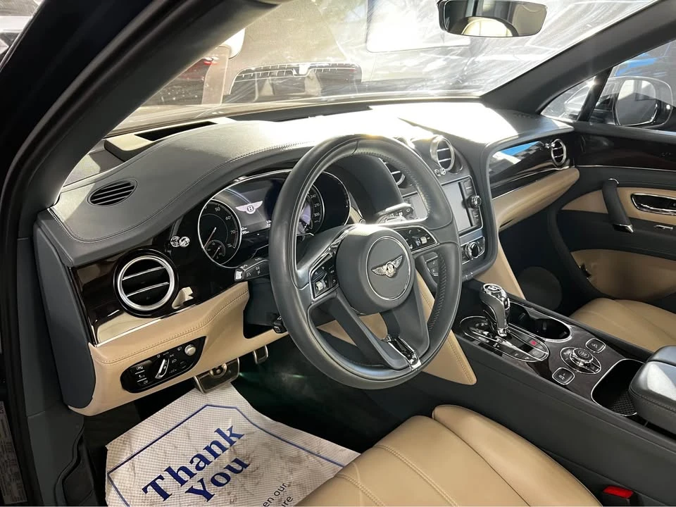 2019 Bentley Bentayga - Image 3 of 5