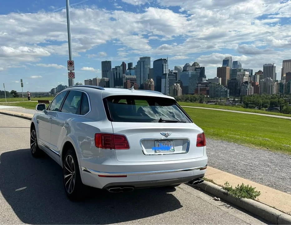 2019 Bentley Bentayga - Image 2 of 14