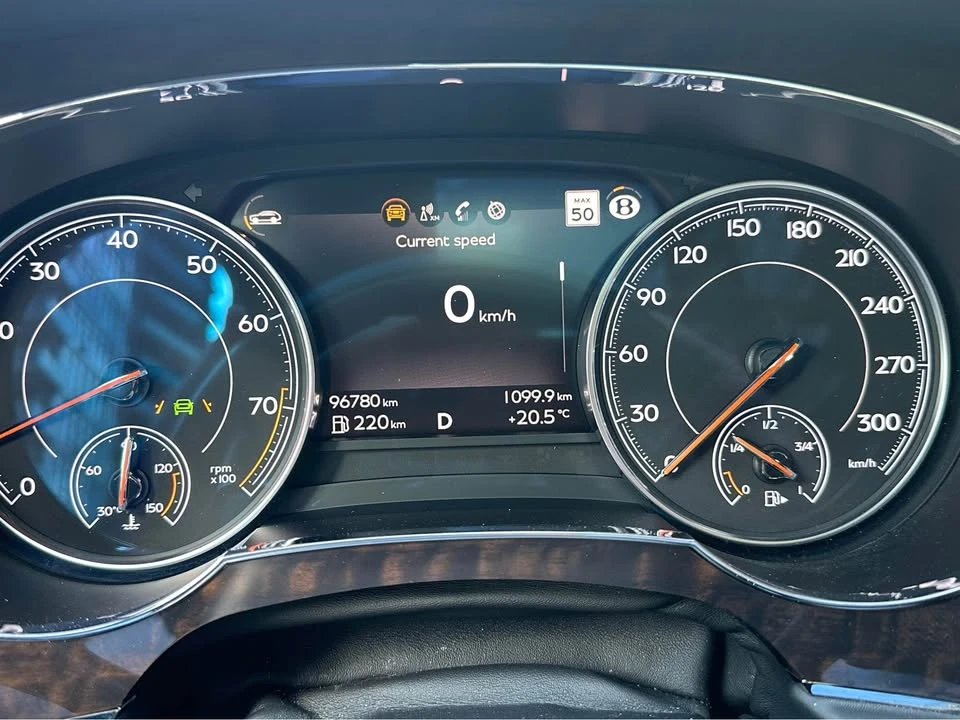 2019 Bentley Bentayga - Image 8 of 14