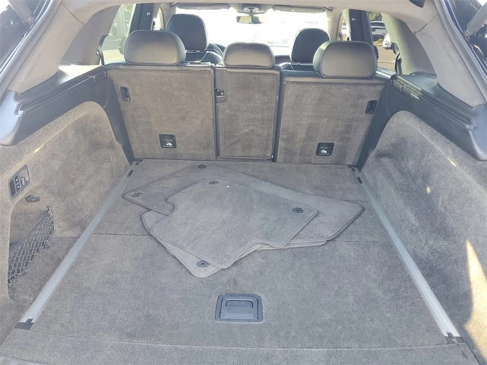 2019 Bentley Bentayga - Image 10 of 20