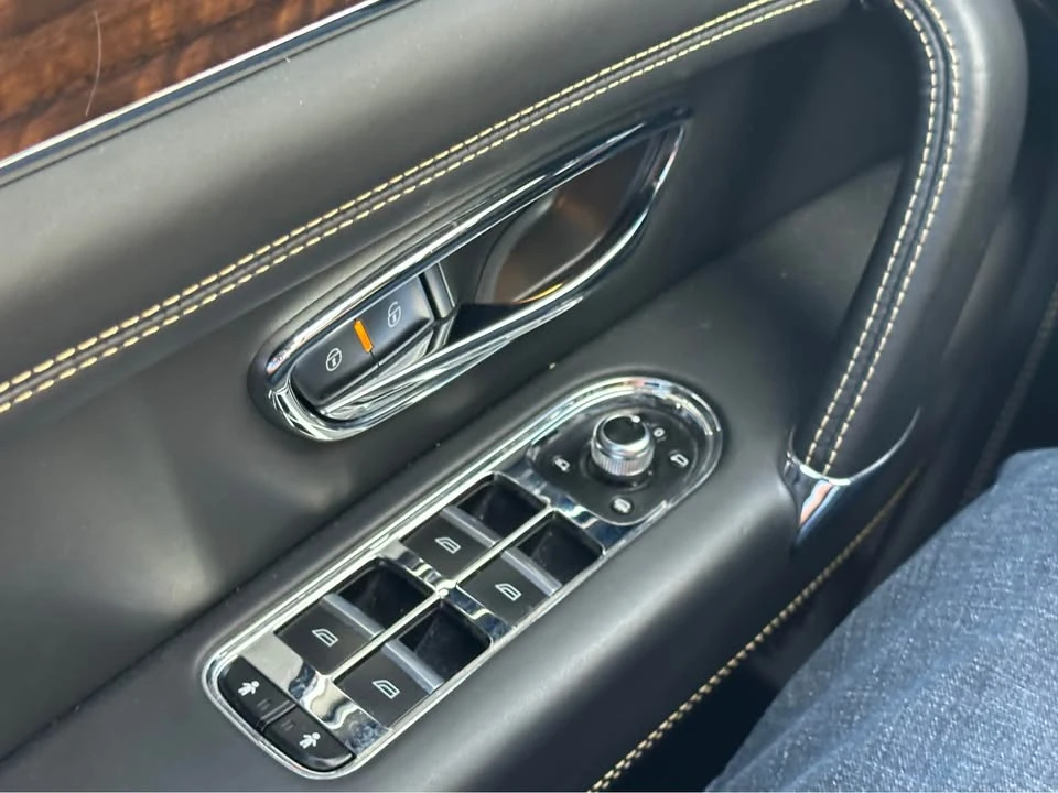 2019 Bentley Bentayga - Image 5 of 14