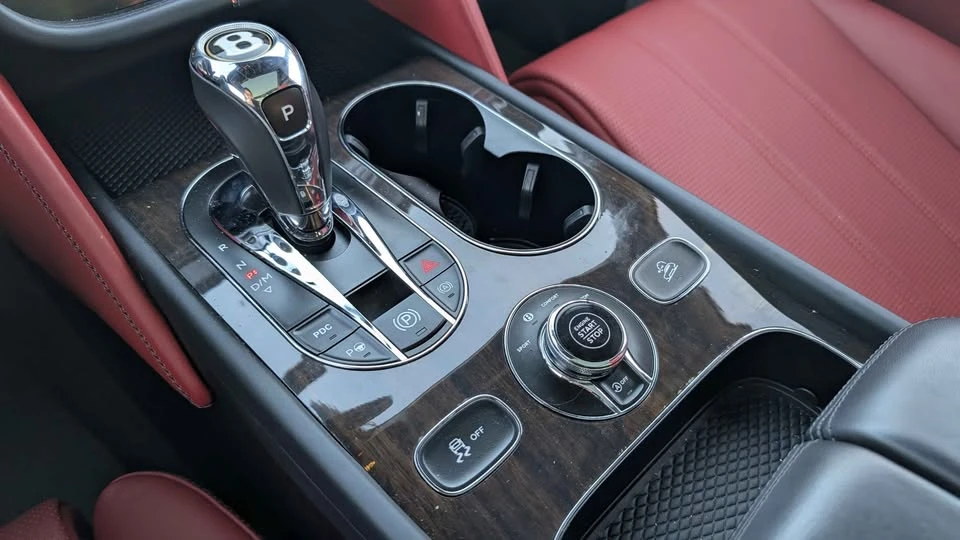 2019 Bentley Bentayga - Image 8 of 9