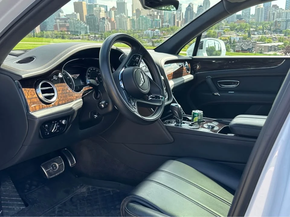 2019 Bentley Bentayga - Image 9 of 14