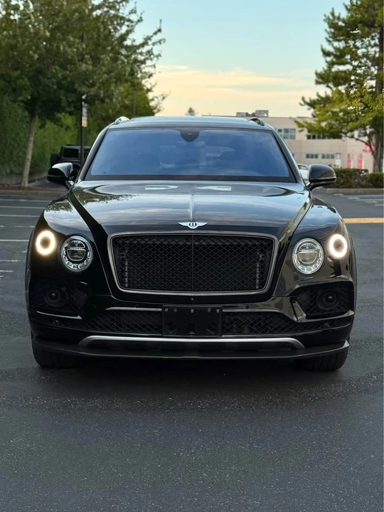 2019 Bentley Bentayga - Image 2 of 19