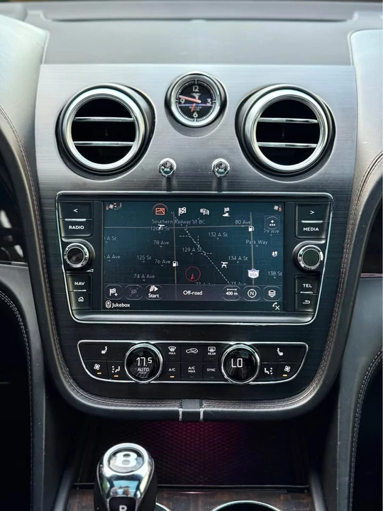 2019 Bentley Bentayga - Image 10 of 19