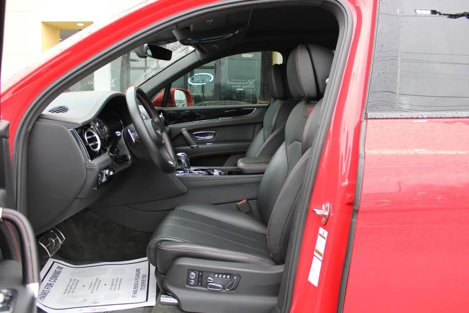 2019 Bentley Bentayga - Image 8 of 19