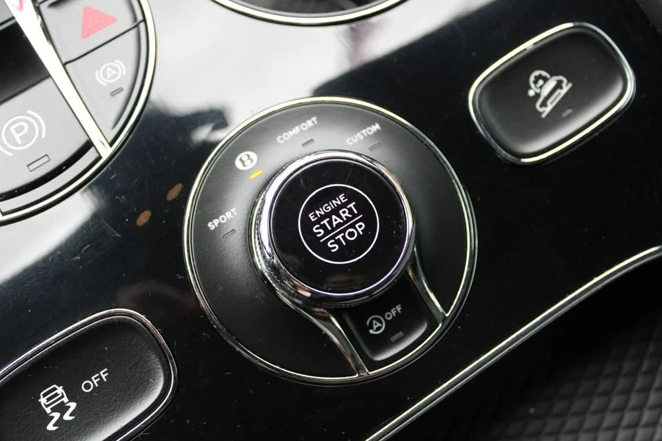 2019 Bentley Bentayga - Image 14 of 17