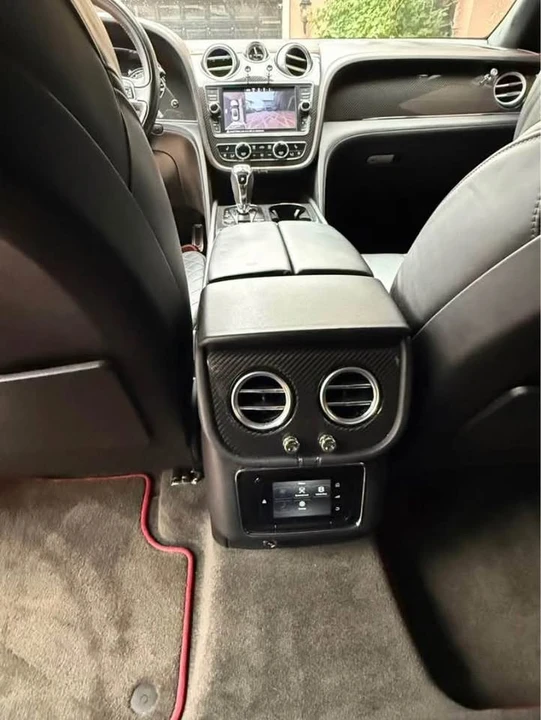 2019 Bentley Bentayga - Image 11 of 13