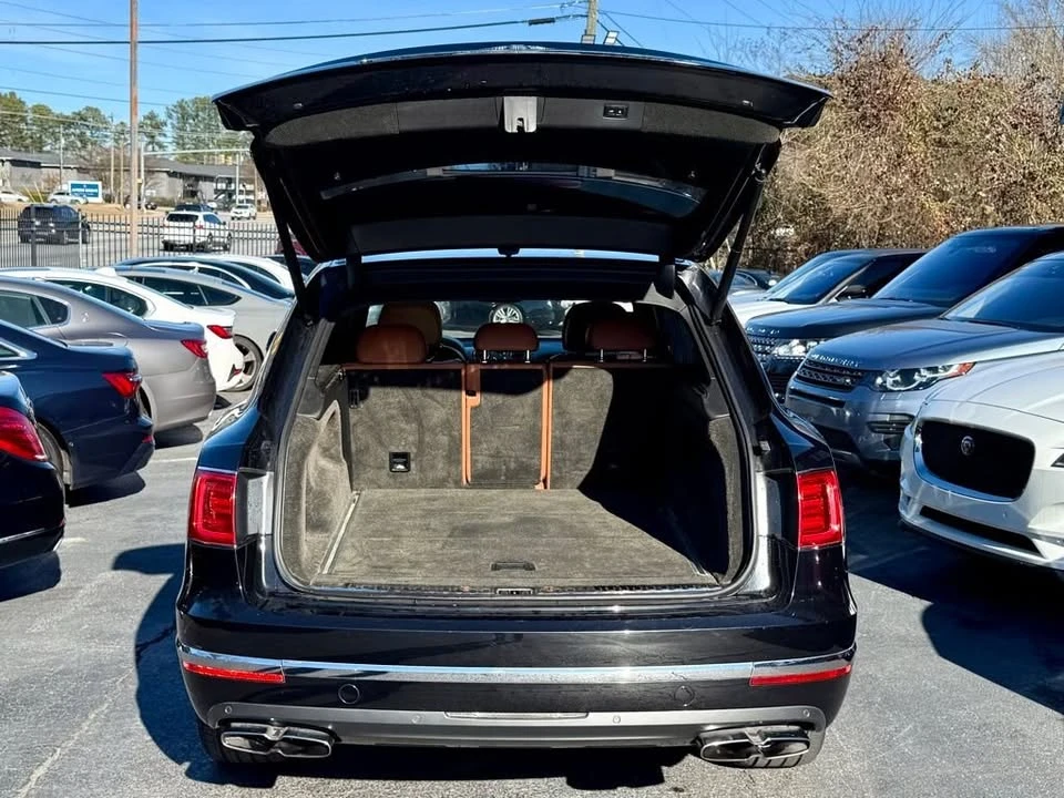 2019 Bentley Bentayga - Image 10 of 19