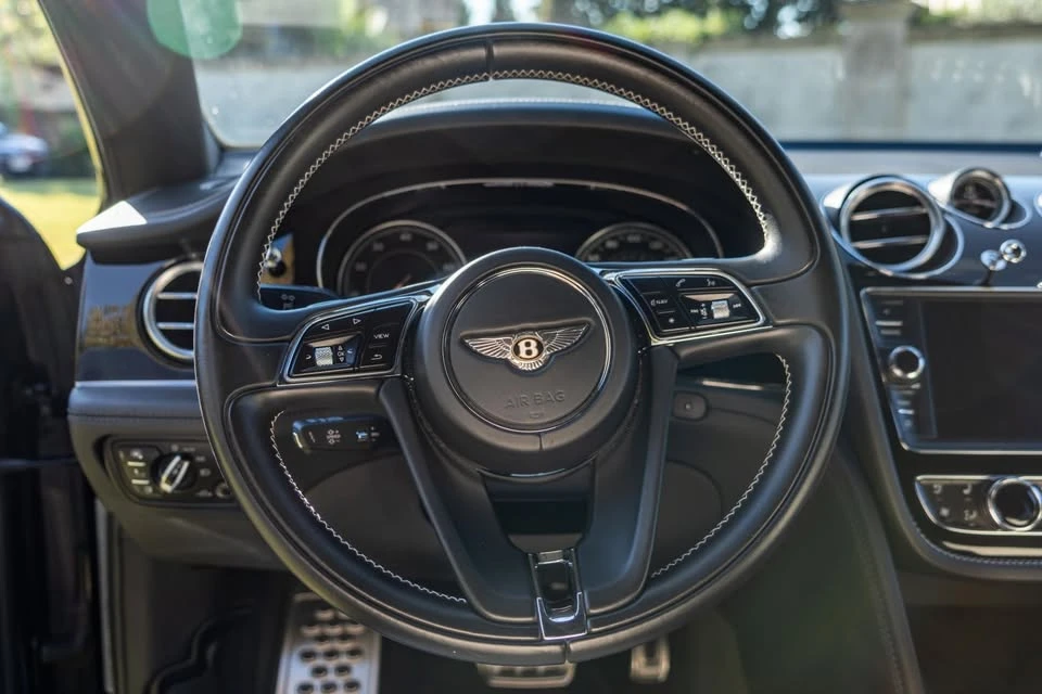 2019 Bentley Bentayga - Image 4 of 5