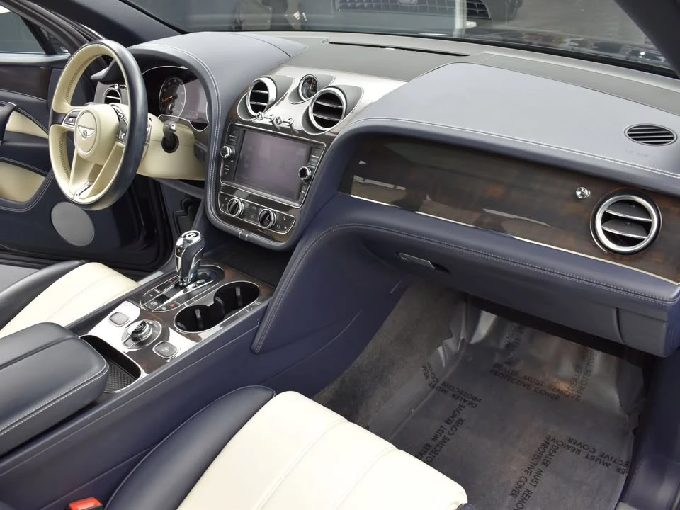 2019 Bentley Bentayga - Image 6 of 14