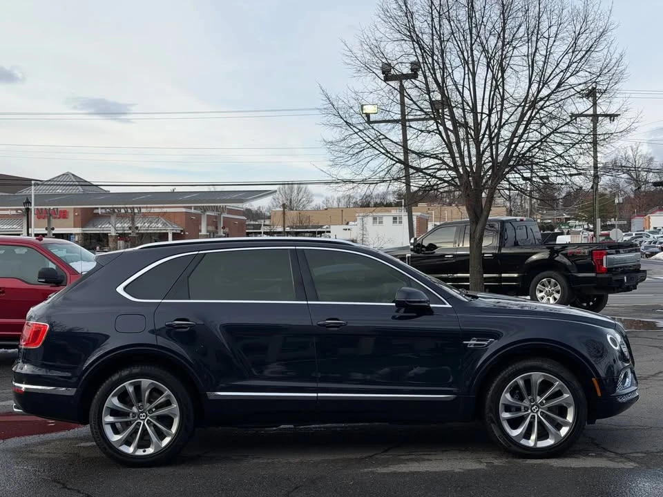 2019 Bentley Bentayga - Image 5 of 10