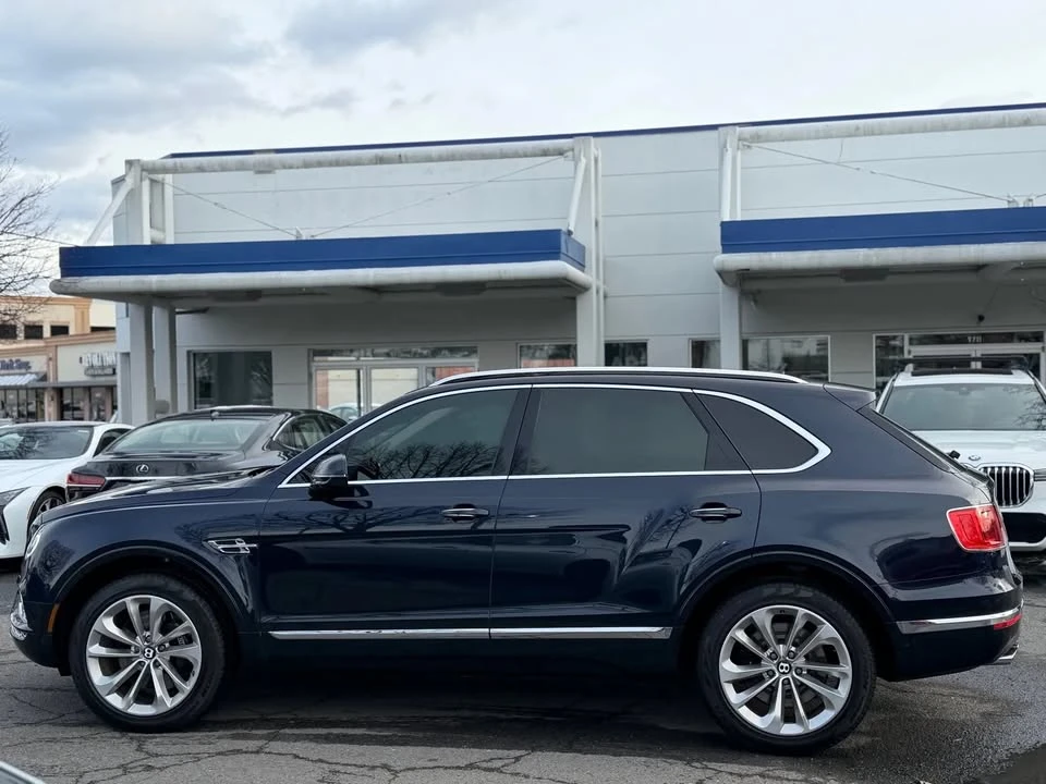 2019 Bentley Bentayga - Image 9 of 10