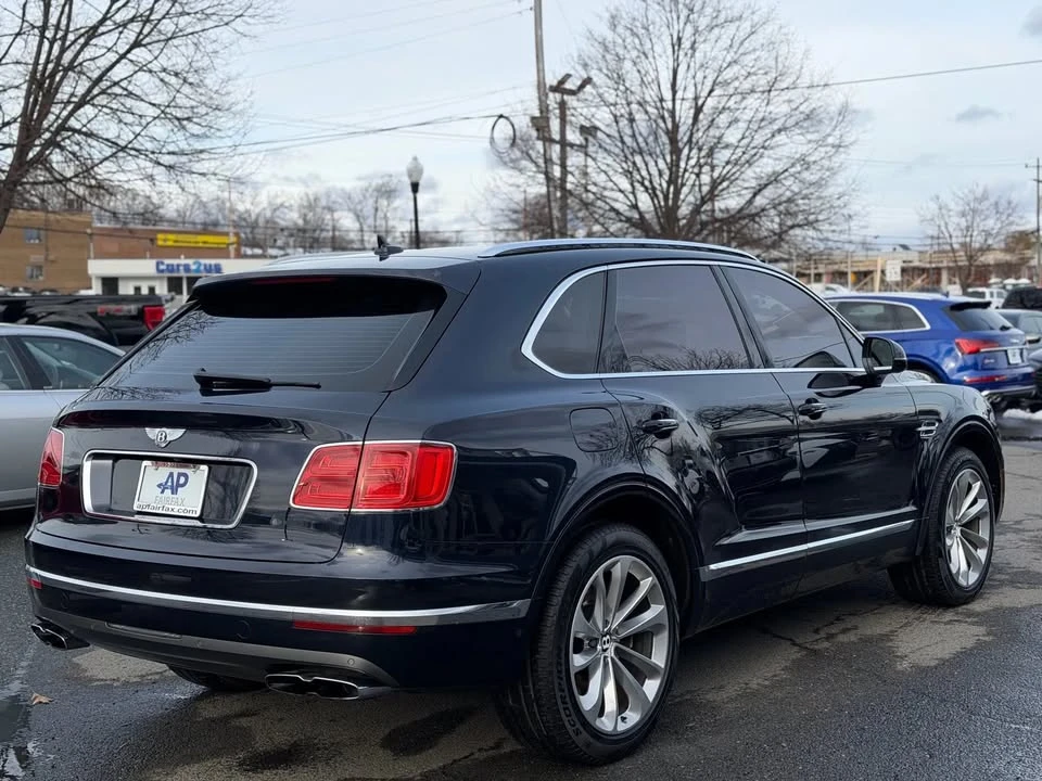 2019 Bentley Bentayga - Image 6 of 10