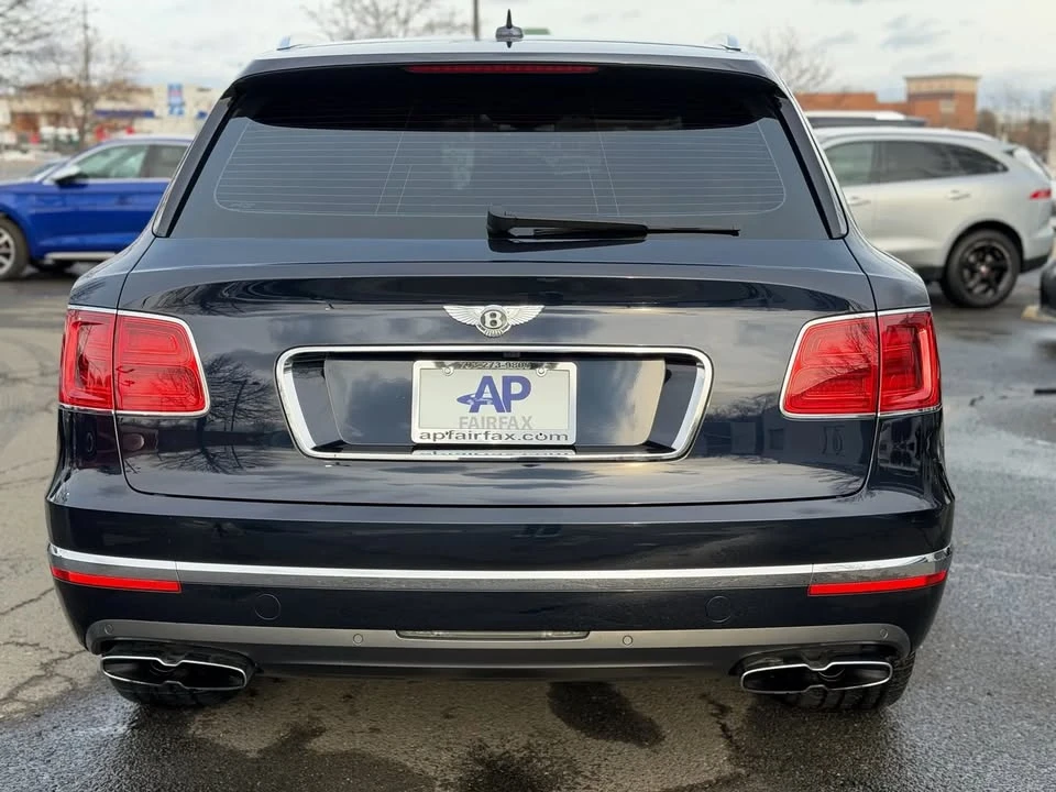 2019 Bentley Bentayga - Image 7 of 10