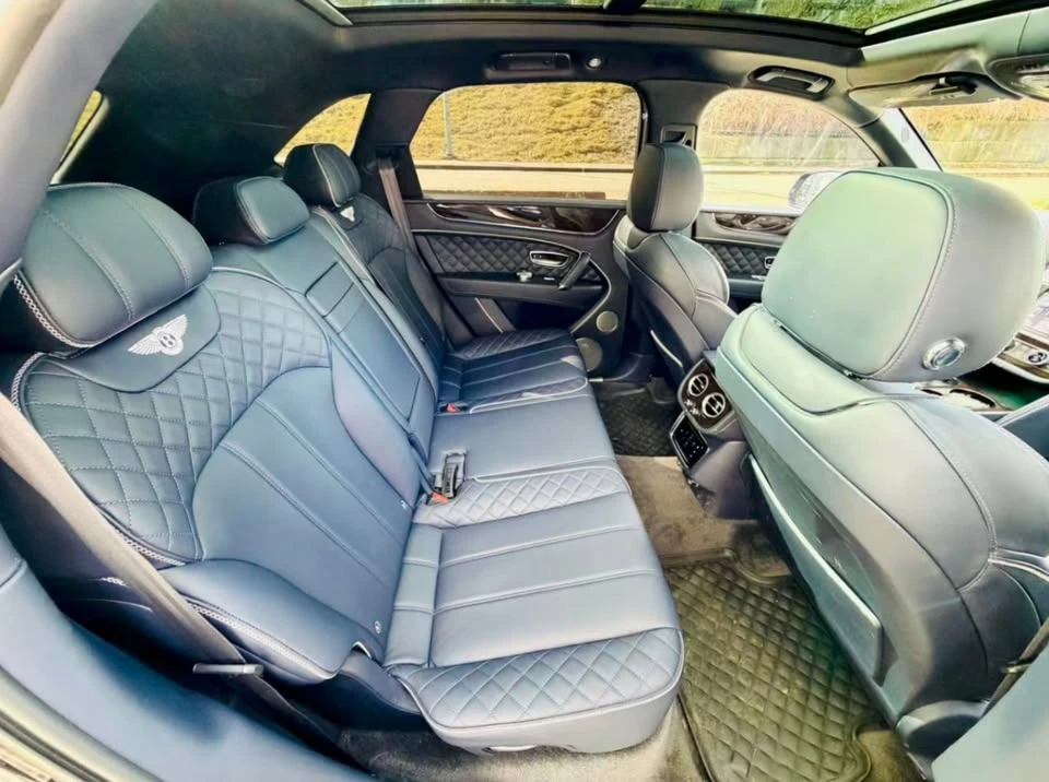 2019 Bentley Bentayga - Image 8 of 9