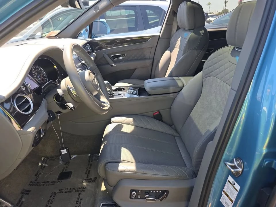 2019 Bentley Bentayga - Image 2 of 20