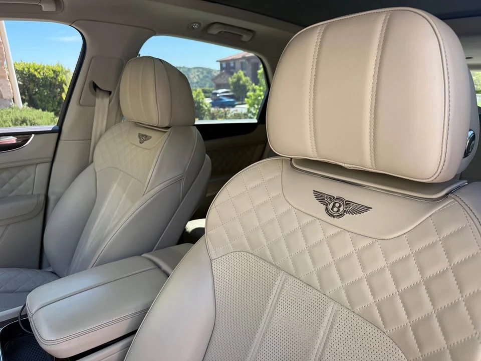 2019 Bentley Bentayga - Image 6 of 17