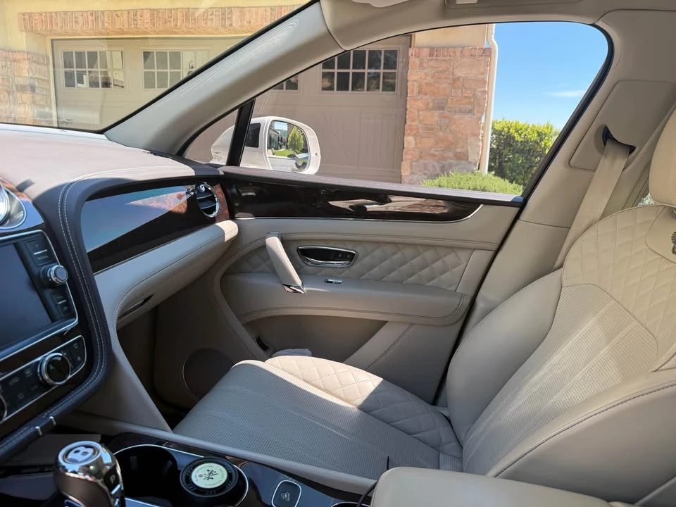 2019 Bentley Bentayga - Image 5 of 17