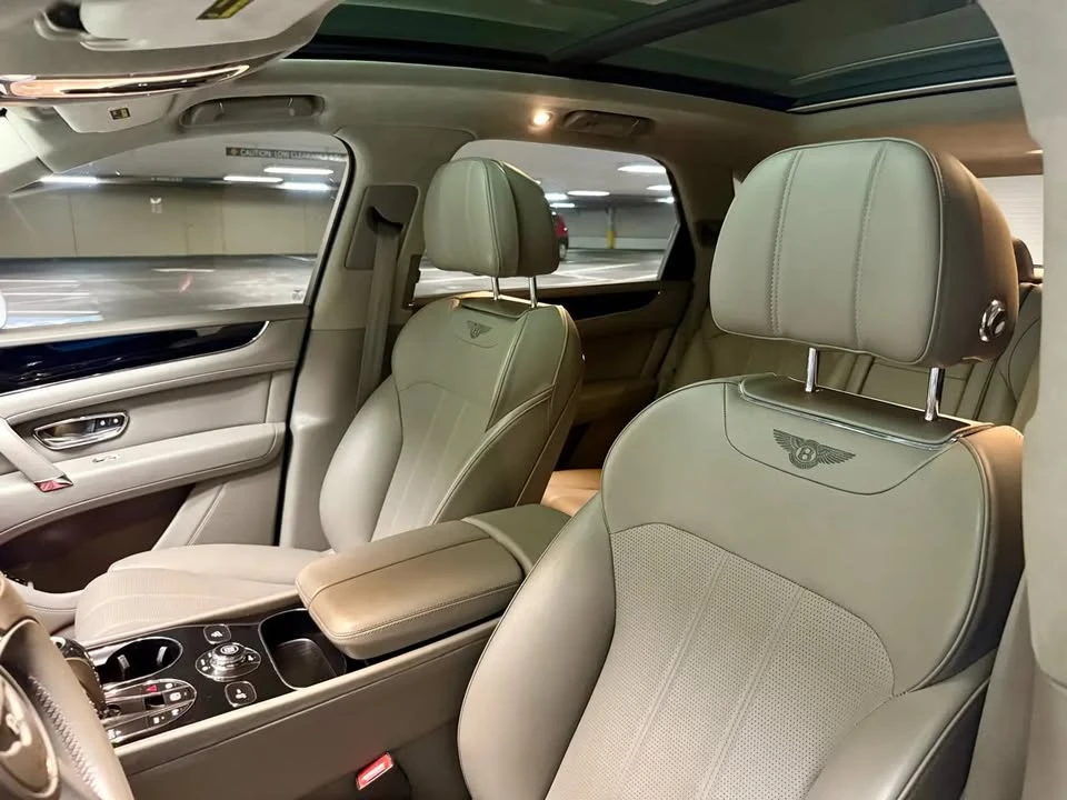 2019 Bentley Bentayga - Image 19 of 19