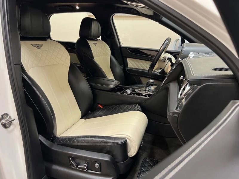2019 Bentley Bentayga - Image 19 of 19