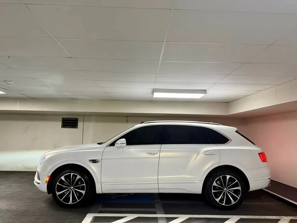 2019 Bentley Bentayga - Image 2 of 19