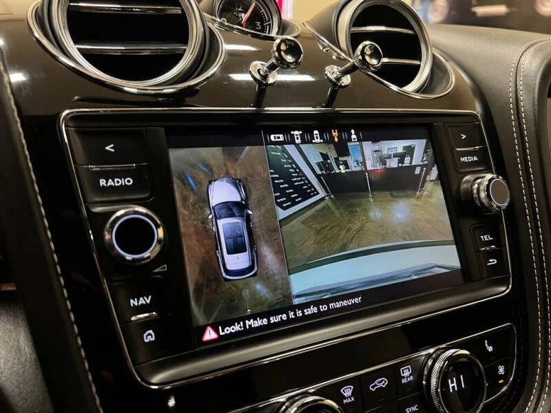 2019 Bentley Bentayga - Image 15 of 19