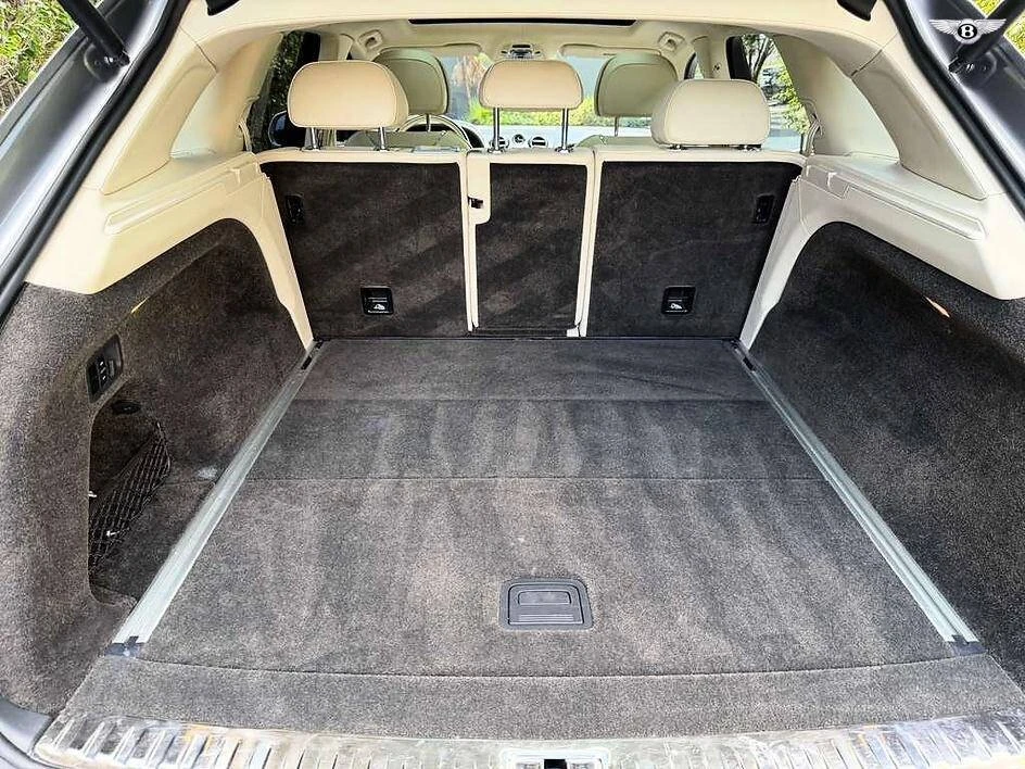 2019 Bentley Bentayga - Image 18 of 20