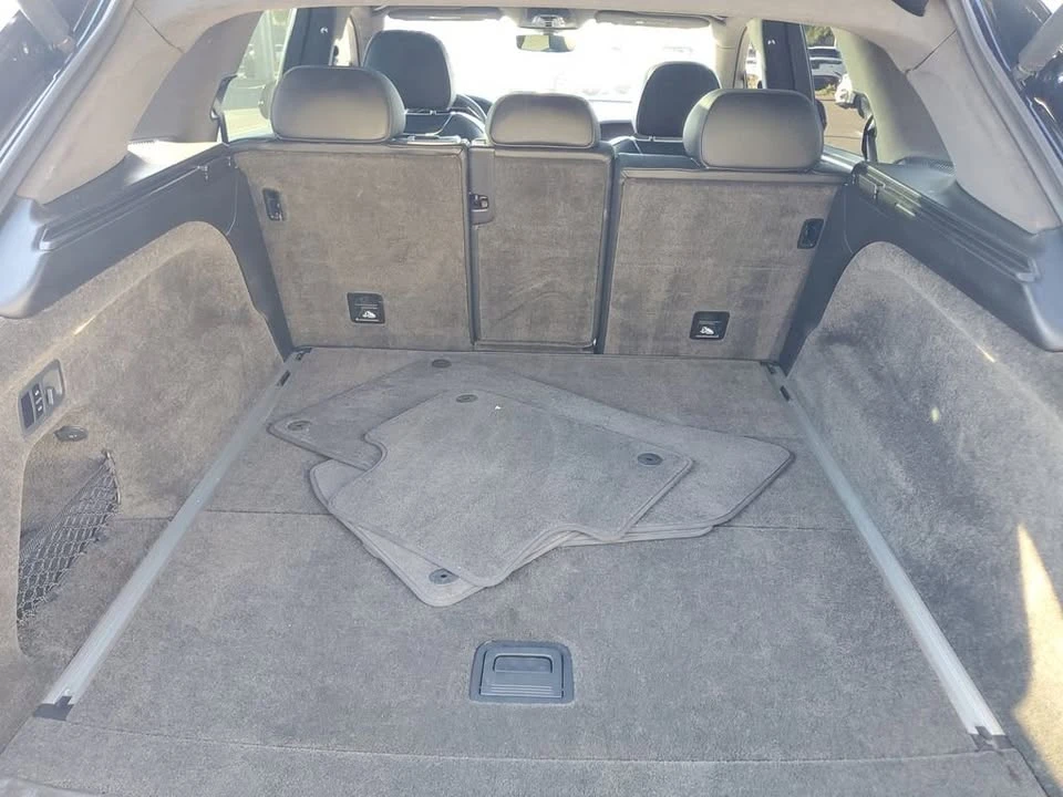 2019 Bentley Bentayga - Image 10 of 20