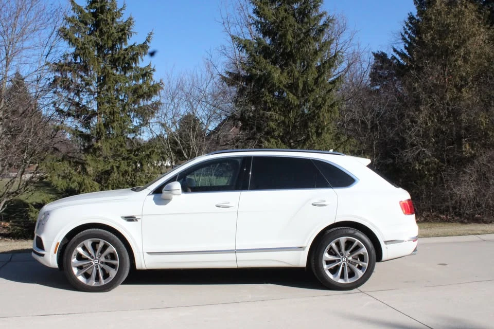 2019 Bentley Bentayga - Image 4 of 10