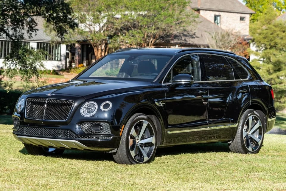 2019 Bentley Bentayga - Image 2 of 4