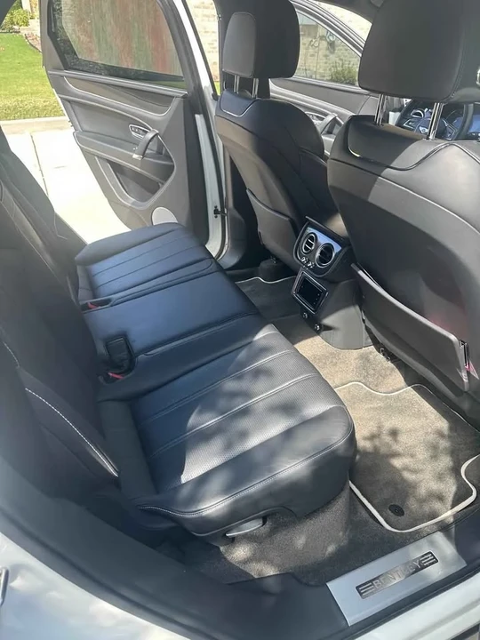 2019 Bentley Bentayga - Image 11 of 14