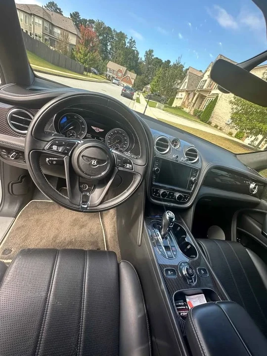 2019 Bentley Bentayga - Image 2 of 14