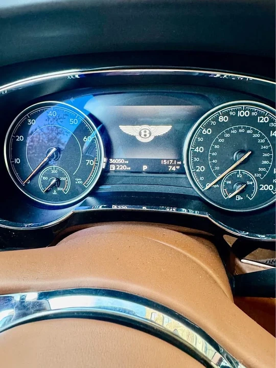 2019 Bentley Bentayga - Image 4 of 11