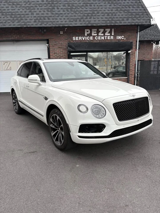 2019 Bentley Bentayga - Image 4 of 17