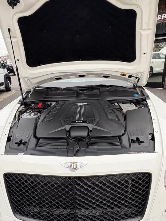 2019 Bentley Bentayga - Image 10 of 17