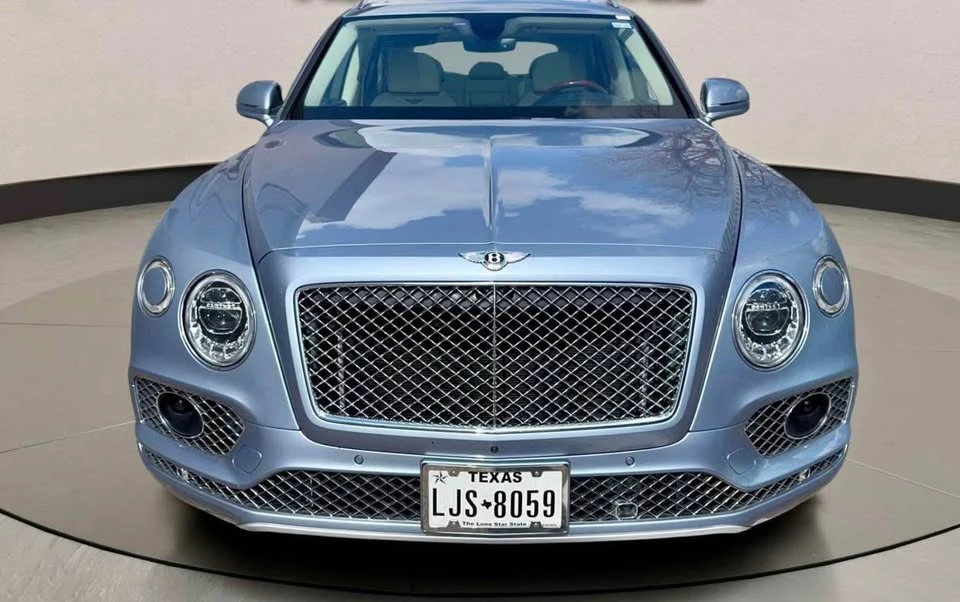 2019 Bentley Bentayga - Image 2 of 18