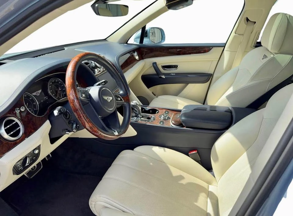 2019 Bentley Bentayga - Image 6 of 18