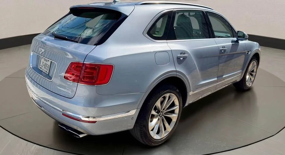 2019 Bentley Bentayga - Image 4 of 18