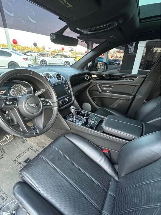 2019 Bentley Bentayga - Image 7 of 12