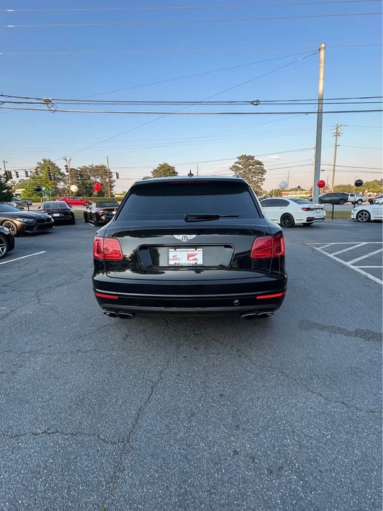 2019 Bentley Bentayga - Image 6 of 12