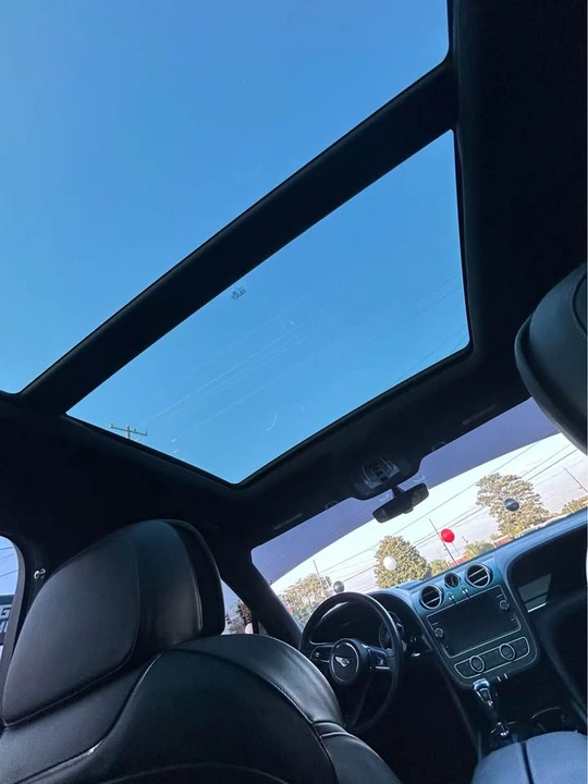 2019 Bentley Bentayga - Image 12 of 12