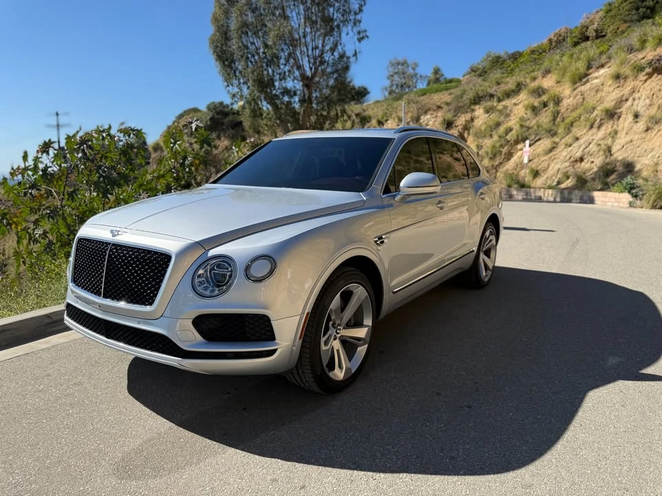 2019 Bentley Bentayga - Image 7 of 16