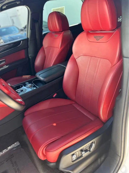 2019 Bentley Bentayga - Image 9 of 10