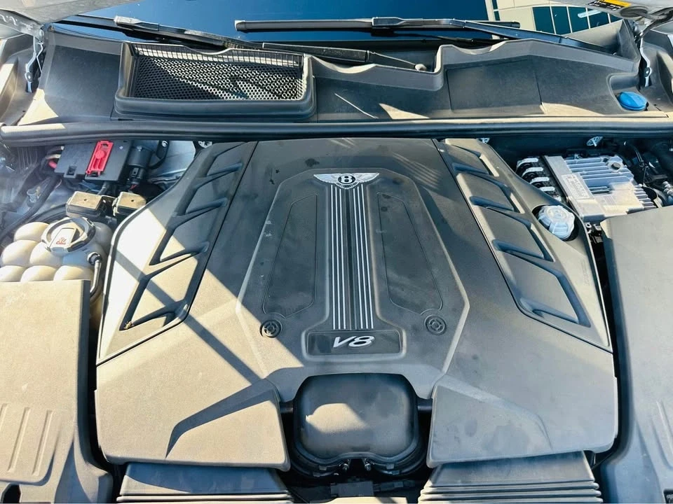 2019 Bentley Bentayga - Image 18 of 20