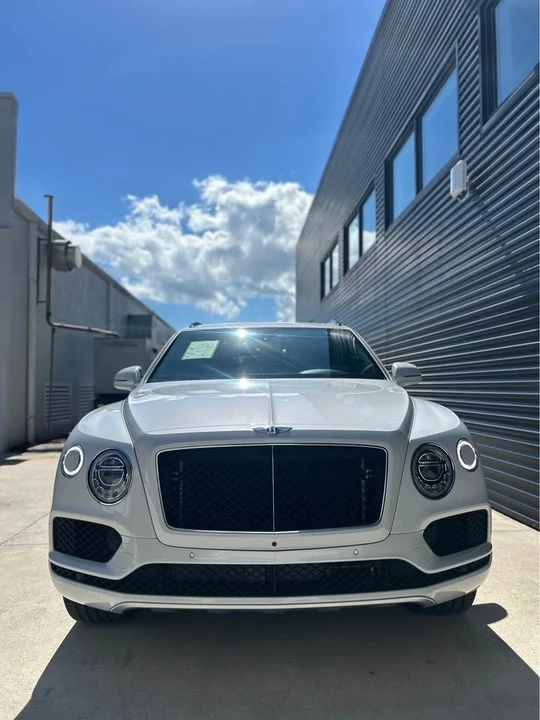2019 Bentley Bentayga - Image 2 of 10
