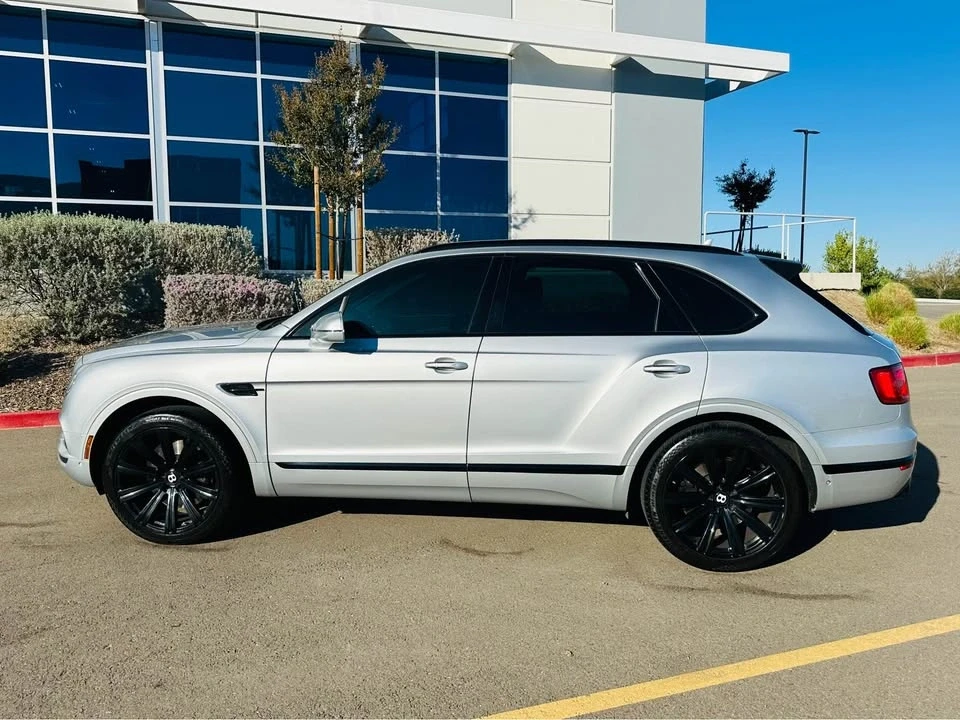 2019 Bentley Bentayga - Image 8 of 20
